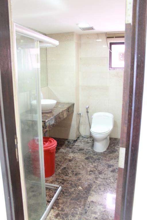 Marina Court Kota Kinabalu- Bigger Group Stay Together- 6 Bedroom Apartments 외부 사진